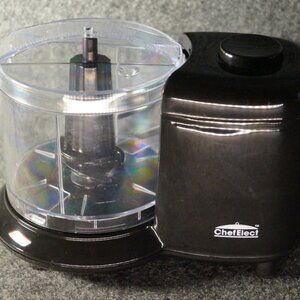 ChefElect 1.5 Cup One‑Touch Electric Food Chopper Black Compact Preowned